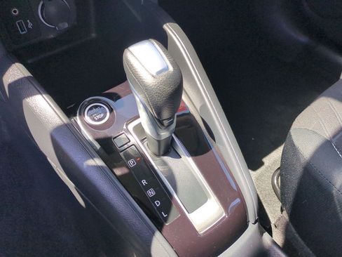 Certified 2021 Nissan Kicks S FWD image 18