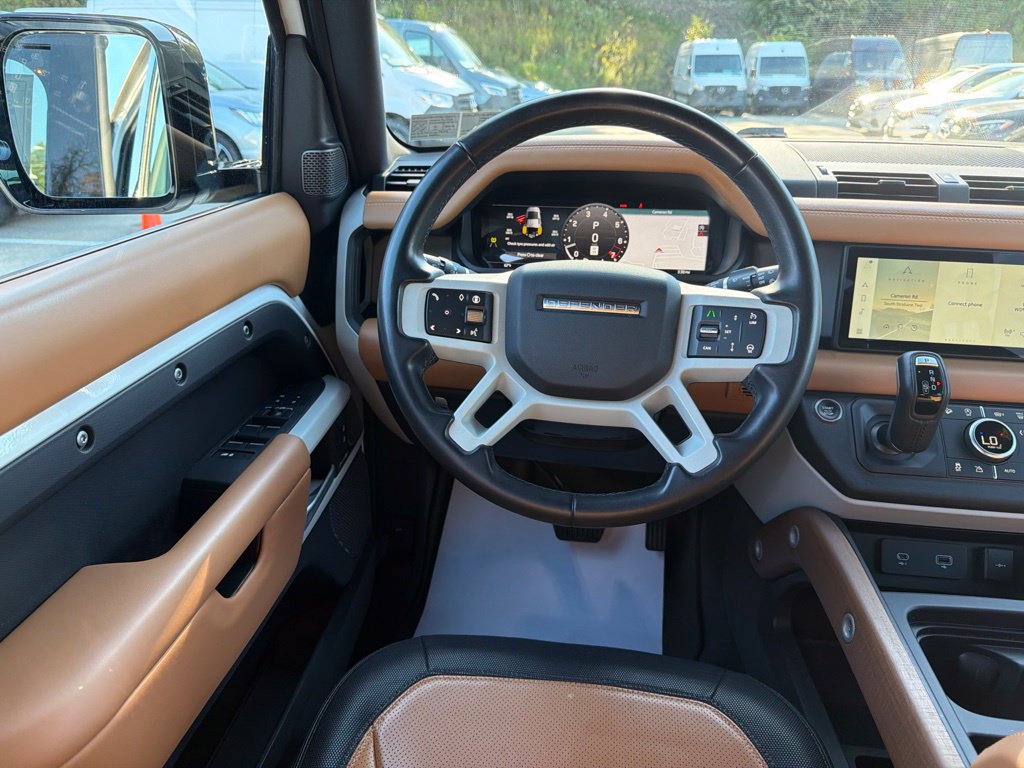 Used 2024 Land Rover Defender 110 X-Dynamic SE AWD/4WD image 12