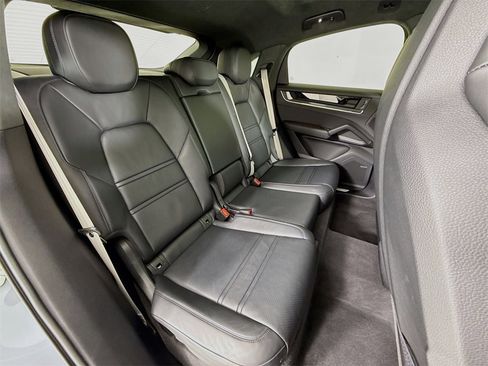 Certified 2024 Porsche Cayenne Turbo w/ Premium Package Plus (PP1) image 32