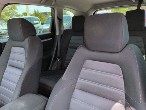 Used 2019 Honda CR-V LX image 8