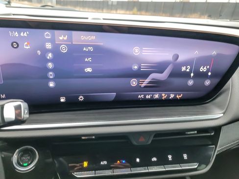 Certified 2024 Buick Envision Preferred image 12