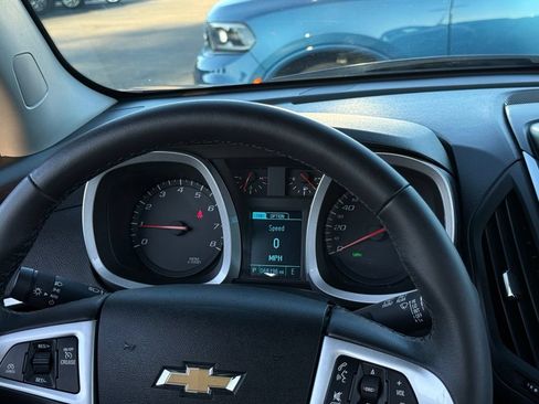 Used 2017 Chevrolet Equinox LT w/ Convenience Package FWD image 8