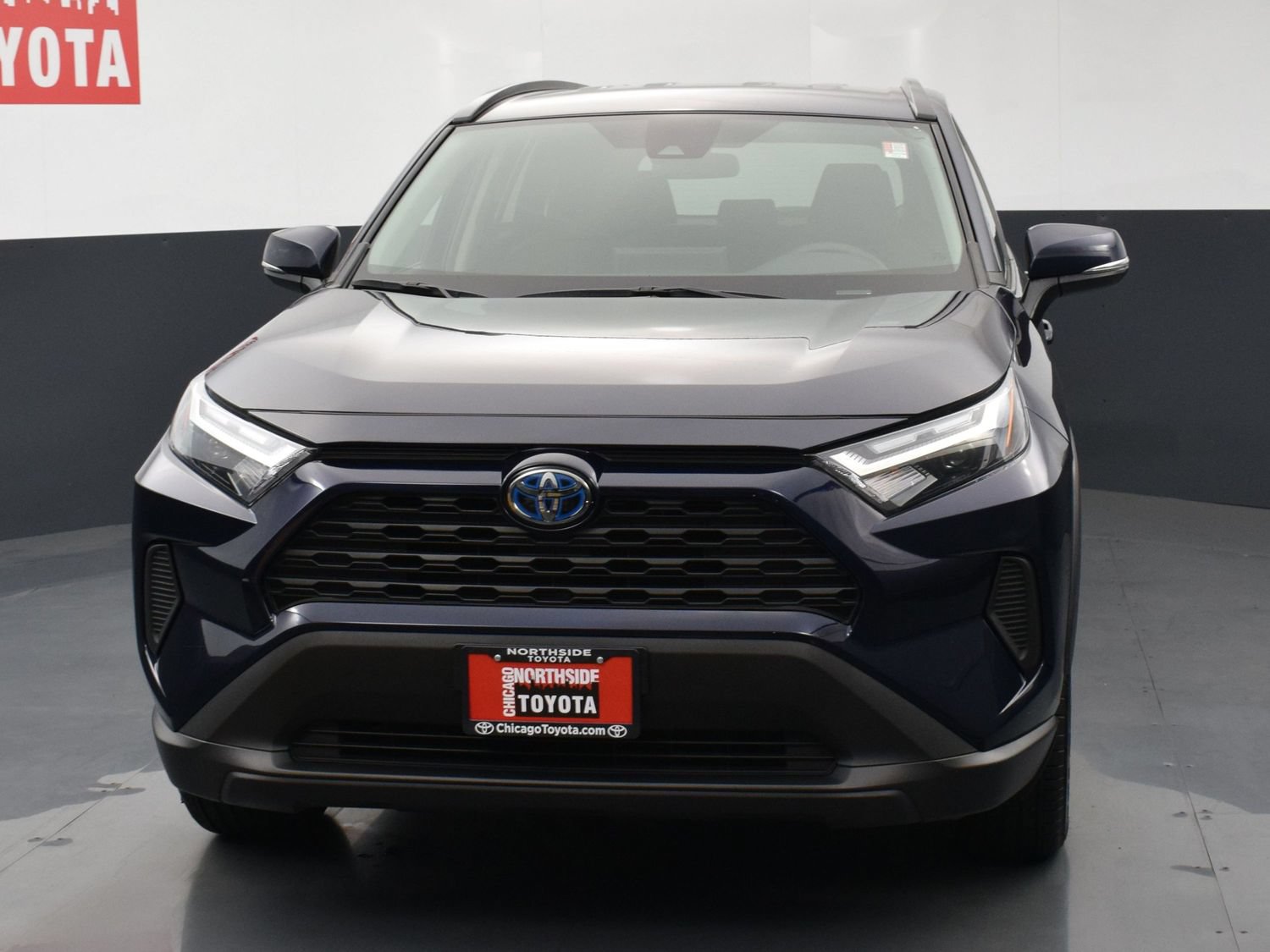 Used 2024 Toyota RAV4 XLE AWD/4WD image 7