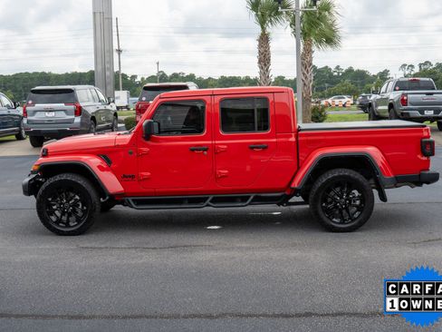 Used 2025 Jeep Gladiator Sport AWD/4WD image 6