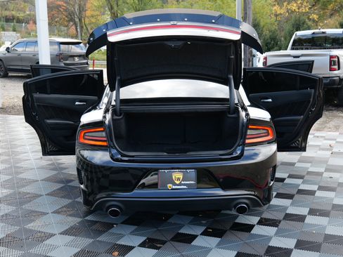 Used 2018 Dodge Charger R/T image 59