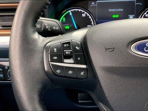 Used 2022 Ford Maverick Lariat w/ Lariat Luxury Package image 22