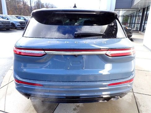 New 2026 Lincoln Corsair Premiere image 4