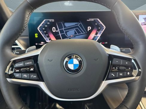 Used 2025 BMW 330i Sedan w/ Premium Package RWD image 18