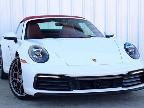 Used 2021 Porsche 911 Targa 4S w/ Sport Chrono Package image 4