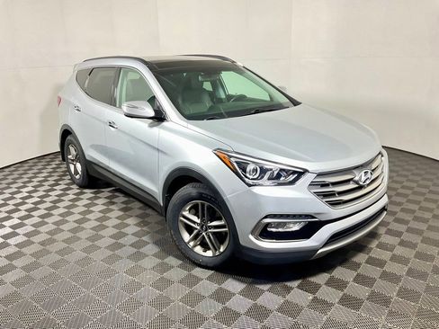 Used 2018 Hyundai Santa Fe Sport w/ 2.4L Tech Package 04 AWD/4WD image 10