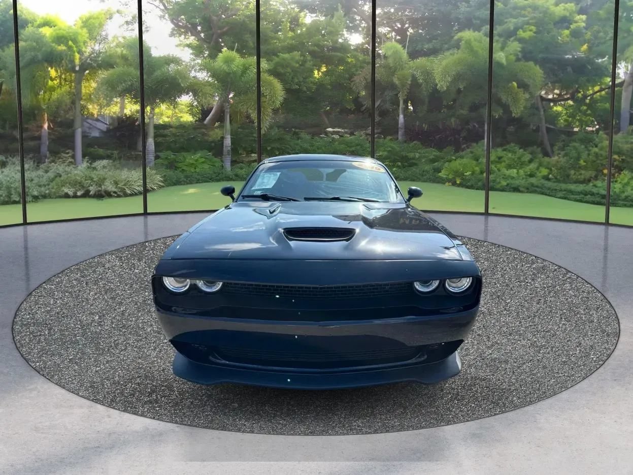 Used 2019 Dodge Challenger SXT w/ Blacktop Package RWD image 7