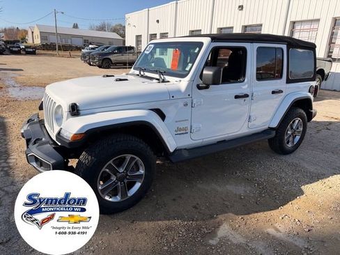 Used 2020 Jeep Wrangler Unlimited Sahara image 7