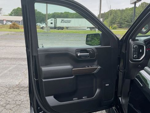 Used 2022 Chevrolet Silverado 1500 RST w/ Convenience Package II AWD/4WD image 22