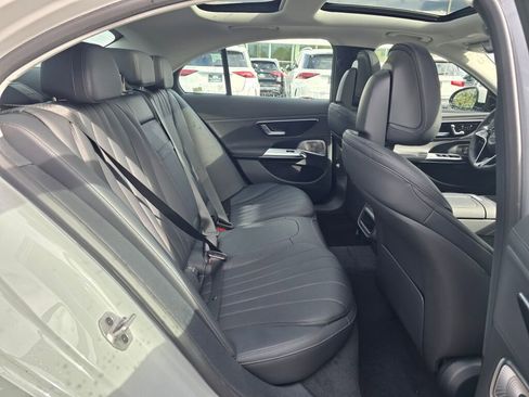 New 2026 Mercedes-Benz E 350 4MATIC Sedan image 24