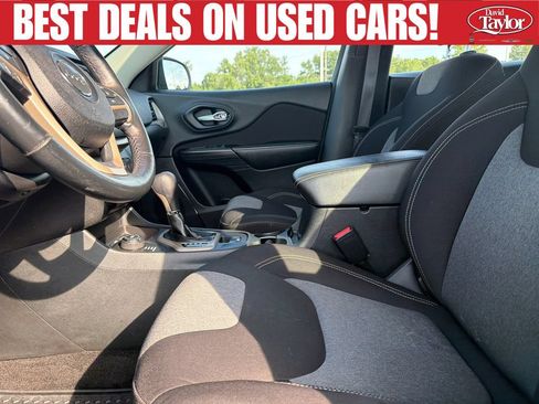 Used 2014 Jeep Cherokee Sport w/ Cold Weather Group AWD/4WD image 12