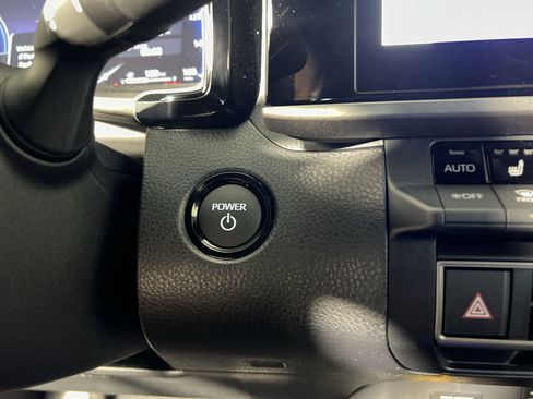 Used 2025 Toyota Camry XSE image 24