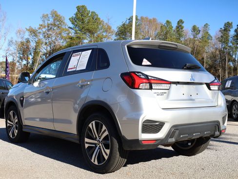 Used 2024 Mitsubishi Outlander Sport SE image 3