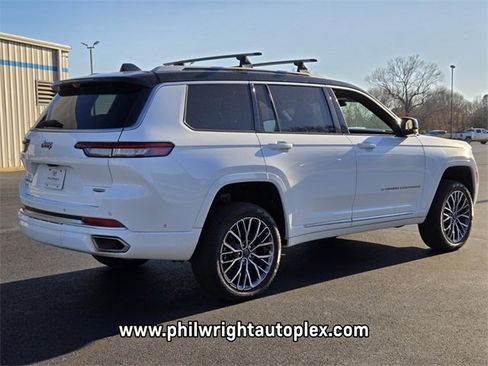 Used 2021 Jeep Grand Cherokee L Summit image 3