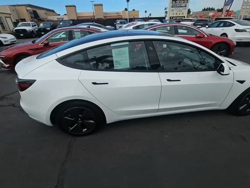 Used 2023 Tesla Model 3 Standard Range image 2