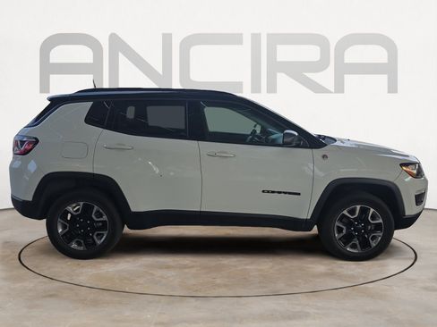 Used 2017 Jeep Compass Trailhawk w/ Navigation Group image 9