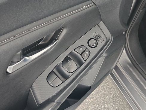 Used 2025 Nissan Sentra SV image 27