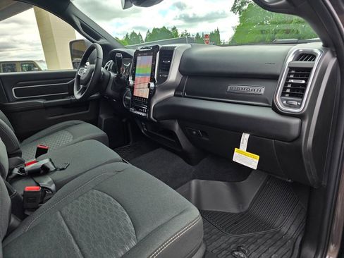 New 2025 RAM 2500 Big Horn image 21