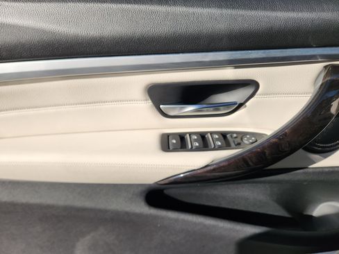 Used 2020 BMW 430i Convertible w/ M Sport Package image 35