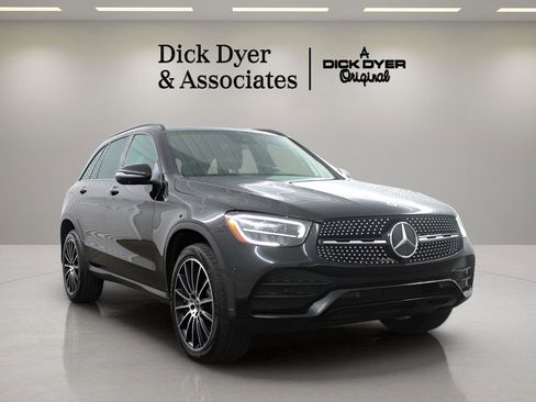 Used 2022 Mercedes-Benz GLC 300 image 1