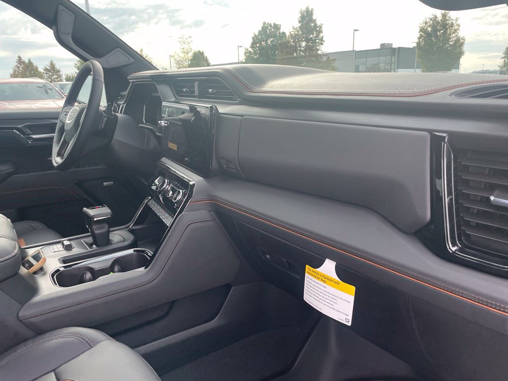 New 2026 GMC Sierra 1500 AT4 w/ AT4 Premium Package AWD/4WD image 32