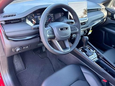 New 2026 Jeep Compass Latitude image 6