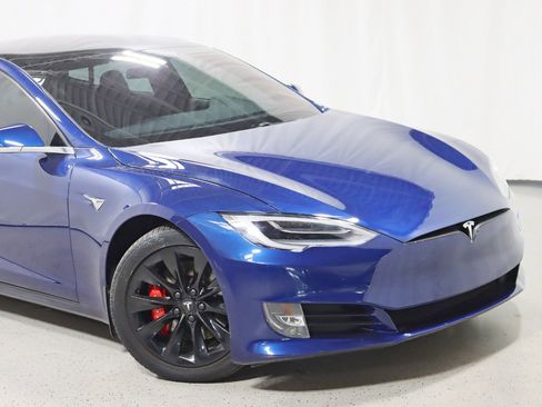 Used 2019 Tesla Model S P100D image 2