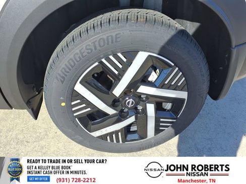 Certified 2025 Nissan Kicks SV image 23