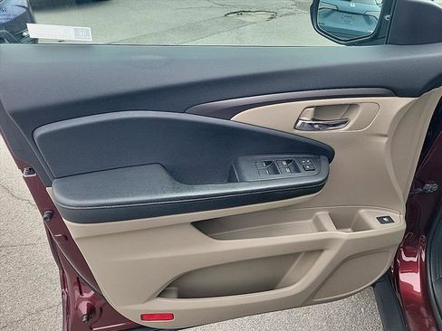Used 2019 Honda Ridgeline RTL image 19