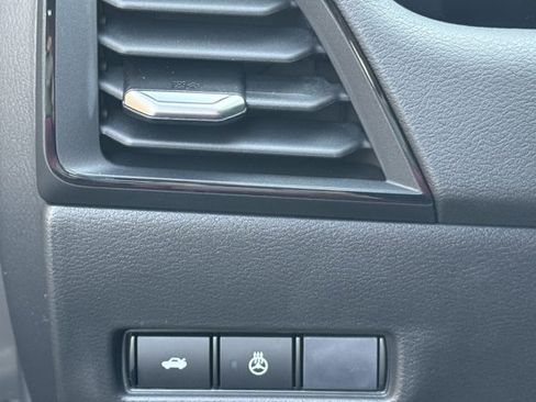 New 2026 Nissan Sentra SV w/ SV Convenience Package FWD image 16