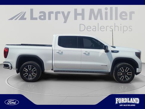 Used 2025 GMC Sierra 1500 AT4 w/ AT4 Premium Package AWD/4WD image 6