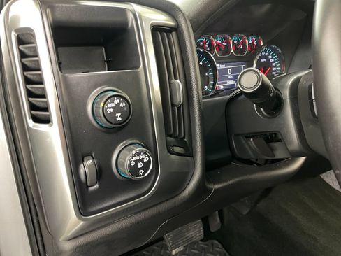 Used 2014 Chevrolet Silverado 1500 LT w/ LT Convenience Package AWD/4WD image 17