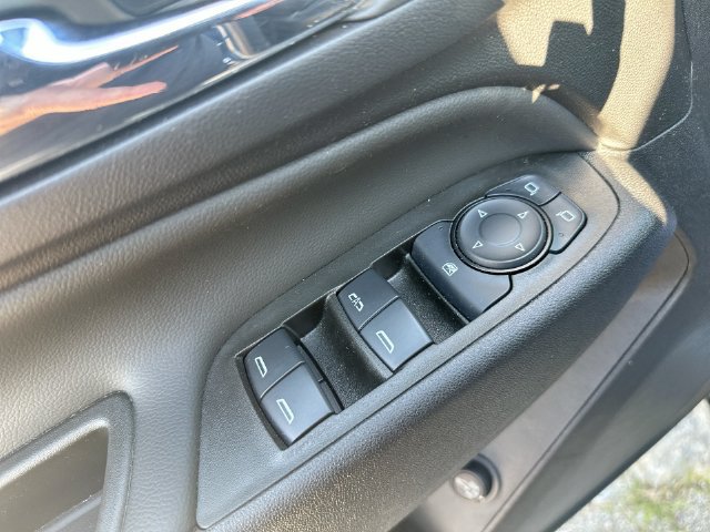 Used 2024 Chevrolet Equinox LT w/ LPO, Floor Liner Package FWD image 34