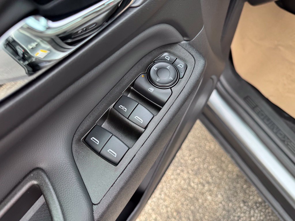 Used 2024 Chevrolet Equinox LT AWD/4WD image 10