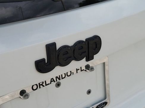 Used 2023 Jeep Renegade Trailhawk AWD/4WD image 7