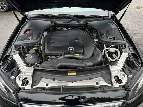 Used 2020 Mercedes-Benz E 350 4MATIC Sedan image 16
