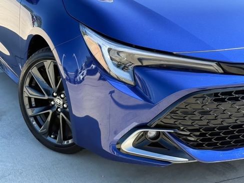Used 2025 Toyota Corolla XSE FWD image 5