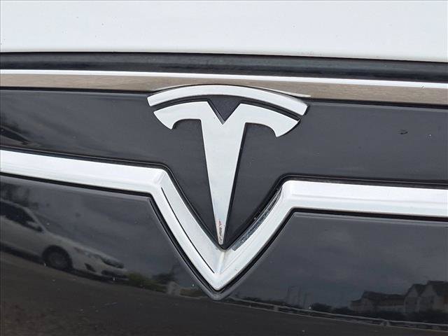 Used 2016 Tesla Model S 70 RWD image 25