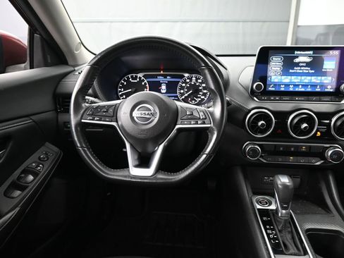 Used 2022 Nissan Sentra SV image 12