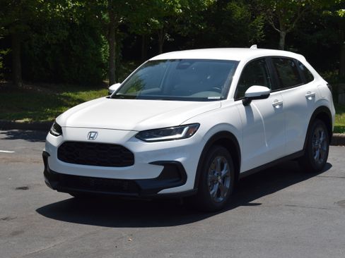 New 2026 Honda HR-V LX image 3