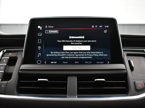 Used 2023 GMC Yukon SLT image 32