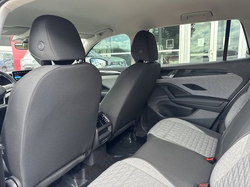 New 2026 Volkswagen Tiguan S image 15