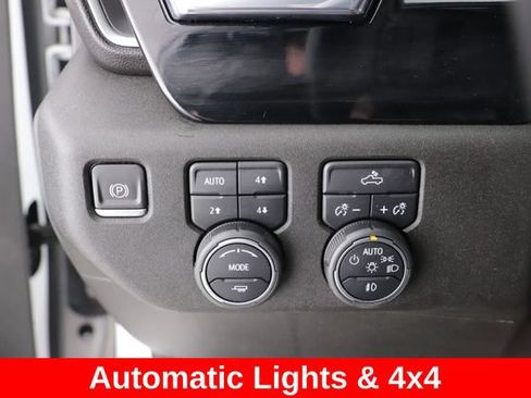 Used 2024 Chevrolet Silverado 1500 RST AWD/4WD image 19