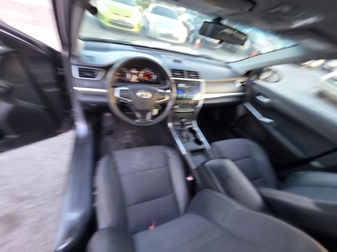 Used 2016 Toyota Camry SE image 14