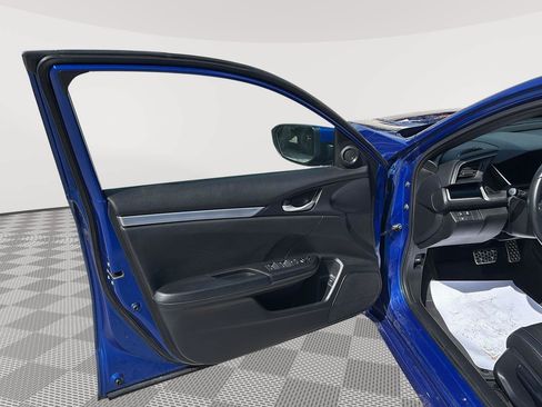 Used 2019 Honda Civic Sport image 9