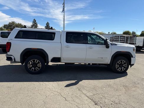 Used 2020 GMC Sierra 2500 AT4 w/ AT4 Premium Package AWD/4WD image 6